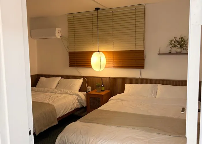 선정릉역 5분,코엑스 10분, 청담,성수,강남, 공항버스 인근,침대3,최대6인 아파트