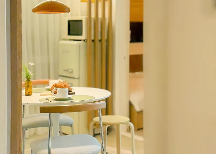 아파트 선정릉역 5분,코엑스 10분, 청담,성수,강남, 공항버스 인근,침대3,최대6인 *