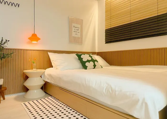 선정릉역 5분,코엑스 10분, 청담,성수,강남, 공항버스 인근,침대3,최대6인 서울특별시