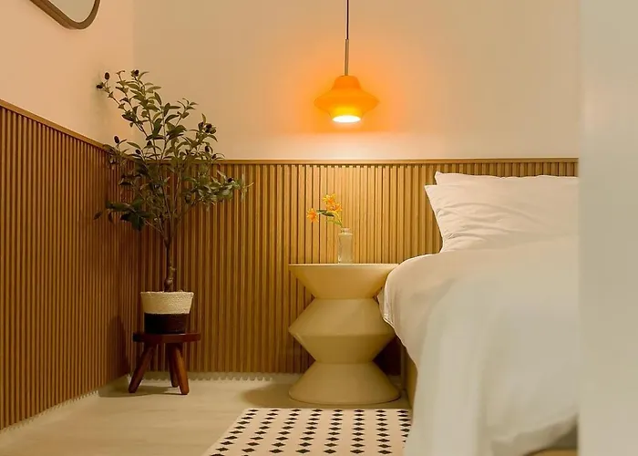 선정릉역 5분,코엑스 10분, 청담,성수,강남, 공항버스 인근,침대3,최대6인 아파트